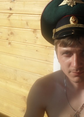 Valeriy, 41, Russia, Velsk