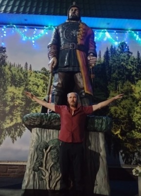 Дмитрий из Ключи (Алтайского край) 43 года