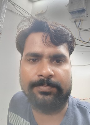 Amit Rajak, 32, India, Datia