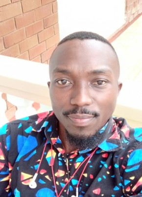 HENRY SSEBULIBA, 34, Uganda, Kampala