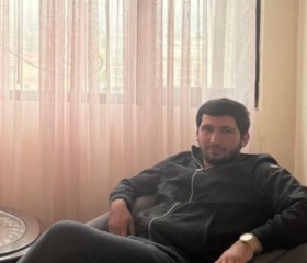 Leon, 24, Sochi