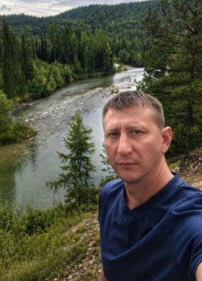 Денис из Иркутска 43 года
