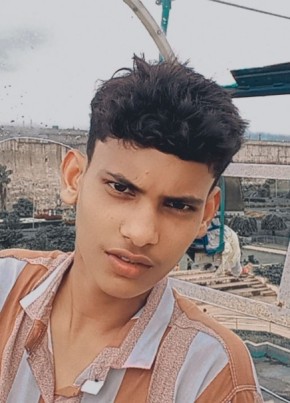 Farhan, 18, India, Gorakhpur (State of Uttar Pradesh)