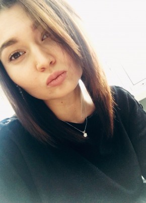 Алина, 27, Россия, Екатеринбург