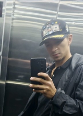 Ale из Manizales 23 года