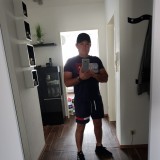 vjwxj98jyuj8