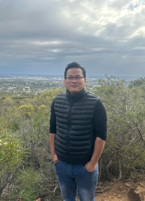Tshering, 34, Australia, Perth