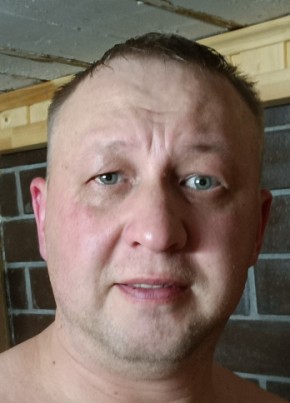 Денис из Приобье 42 года