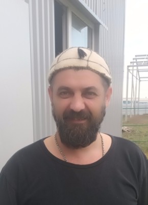 Евгений из Новотитаровскаи 43 года