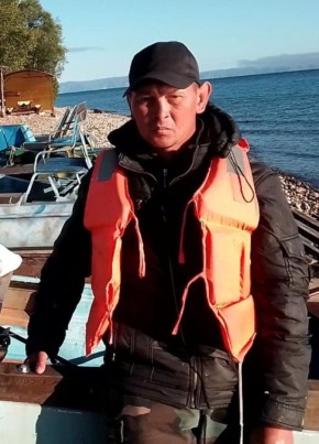 Дмитрий из Байкальска 42 года