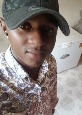 Kindiki Nsompela, 24, République démocratique du Congo, Kinshasa