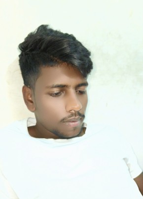 Raju, 23, India, Mumbai