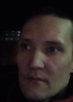 Юрий, 35, Россия, Емельяново