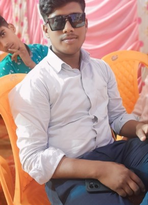 Ayush raj, 18, India, Patna