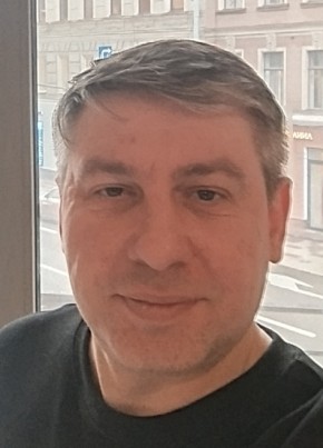 Михаил из Санкт-Петербурга 46 лет