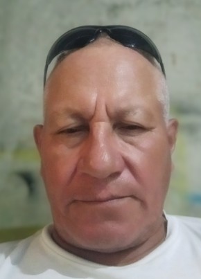 Alex из Pacora 63 года