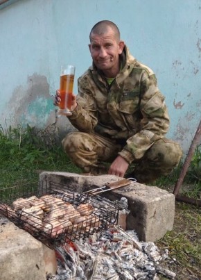 Иван, 41, Россия, Миллерово