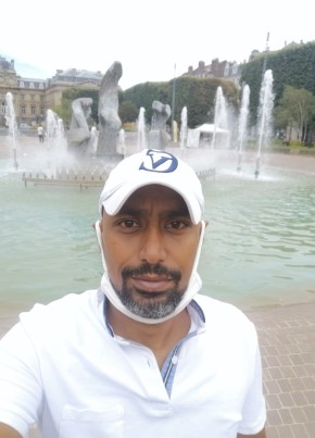 Riyadh, 38, République Française, Lille