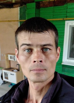 Виталий, 39, Россия, Берёзовский