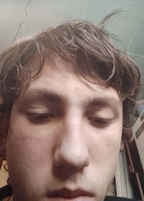 Толик18