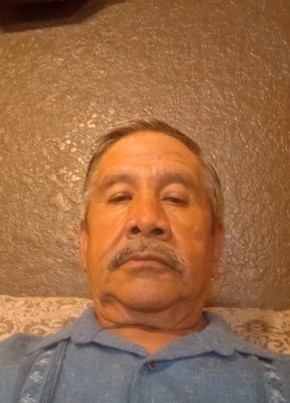 José solorio из Ciudad Juárez 67 лет