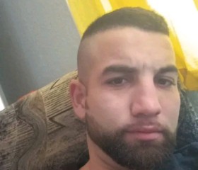 Fátyol Krisztián, 28, Budapest