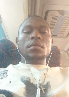 Alain Nghanda, 21, Republic of Cameroon, Yaoundé