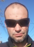 Maxim Bodean, 37, Chisinau