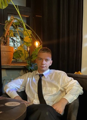 Maksim, 19, Belarus, Brest