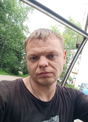Павел из Москвы 32 года