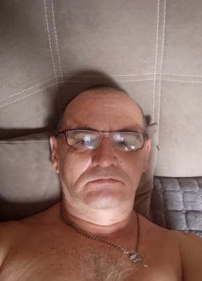 Сергей из Азова 52 года