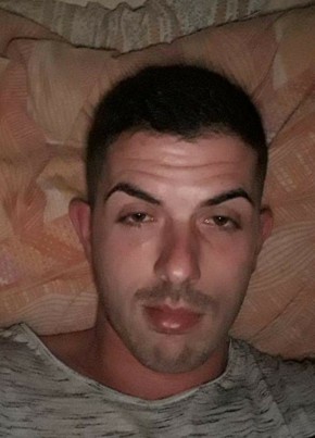 Niko, 21, Repubblica Italiana, Montebelluna