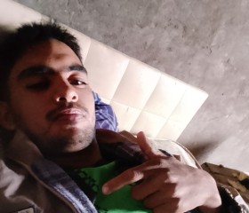 Juan Agustín bus, 22, San Juan