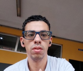 Liliomar Cleiton, 34, Curitiba