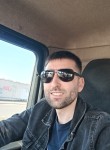 Adrian, 35, Edinet