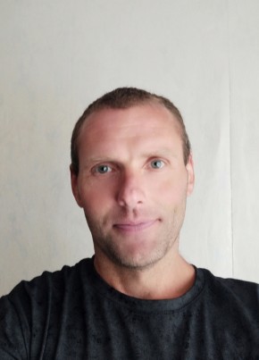 Макс из Рыбинска 42 года