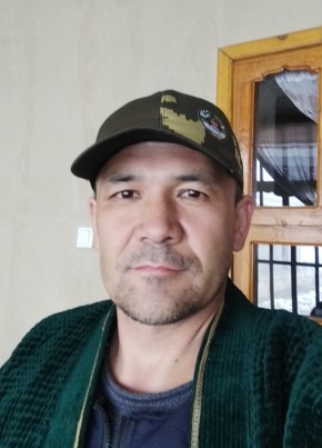 Iskandер из Астаны 42 года