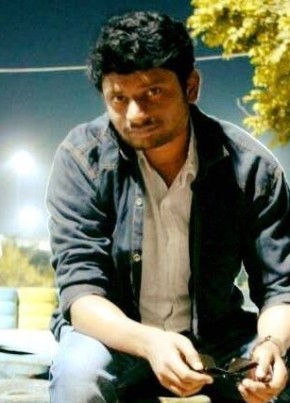 Dinesh Kumar, 31, India, Lal Bahadur Nagar