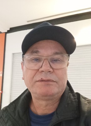 João из Porto Alegre 57 лет