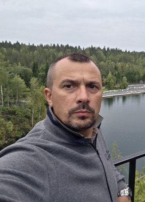 Иван из Москвы 44 года