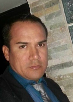 Robert Omar, 47, República del Ecuador, Eloy Alfaro