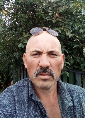 Игорь из Сургута 52 года