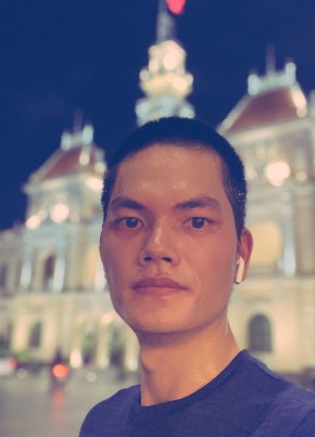 BradleyTran, 33, Công Hòa Xã Hội Chủ Nghĩa Việt Nam, Thành phố Hồ Chí Minh
