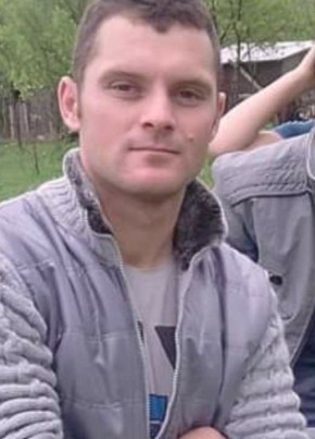 Stefan, 32, Romania, Craiova