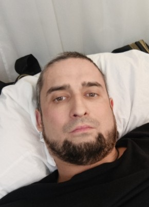 Ильдар из Балтийска 36 лет
