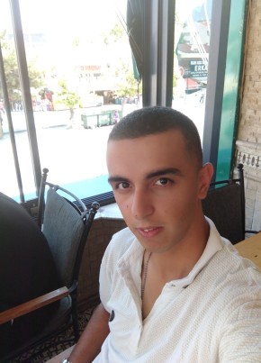 Mahmut Can, 24, Türkiye Cumhuriyeti, Aydın