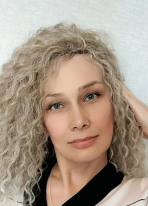 Лариса, 48, Россия, Омск