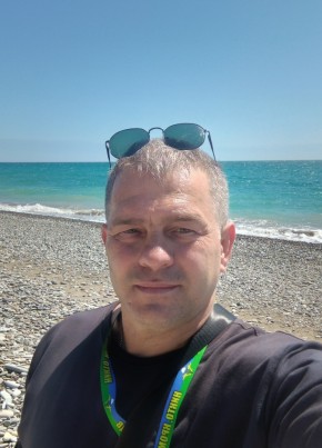 Aleksandr, 46, Russia, Simferopol