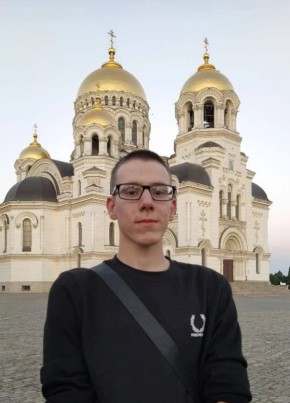 Алексей, 21, Россия, Волжский (Волгоградская обл.)