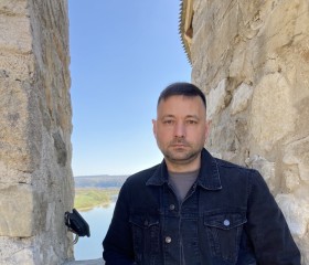 Radu, 40, Saarbrucken